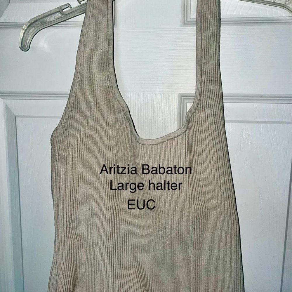 Aritzia Babaton ribbed knit halter tank in a gorgeous neutral taupe/beige shade.
